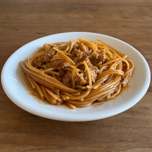 完成した『ミートソースパスタ』の写真（撮影：grape編集部）