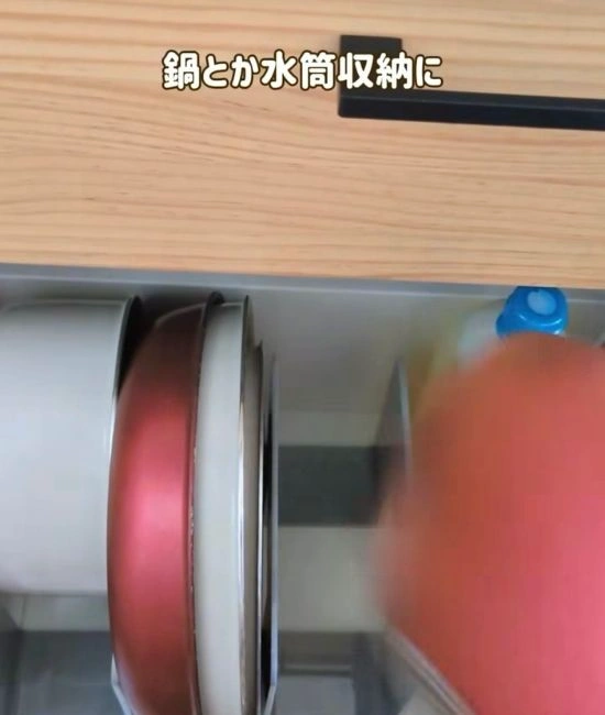 立てられたフライパン