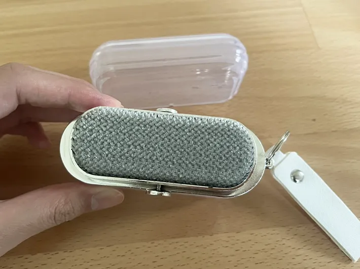 『取り換え式２ｗａｙほこり取り』のブラシの写真（撮影：grapeライフハック編集部）