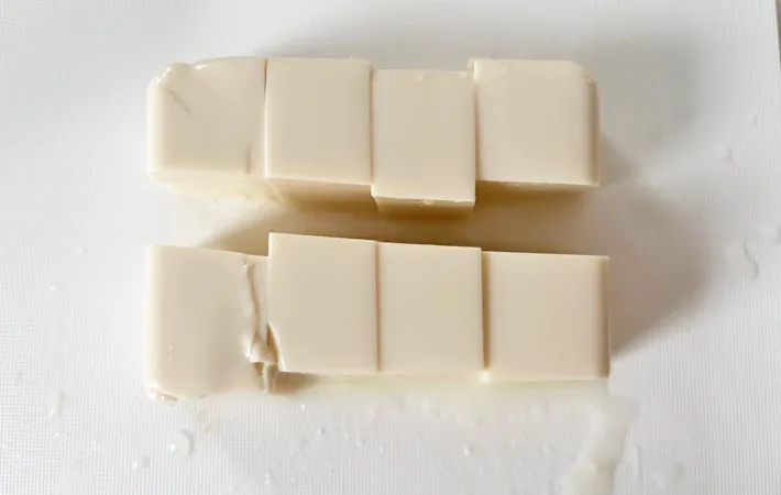 『豚しゃぶとレタスの小鍋』を作る写真（撮影：エニママ）