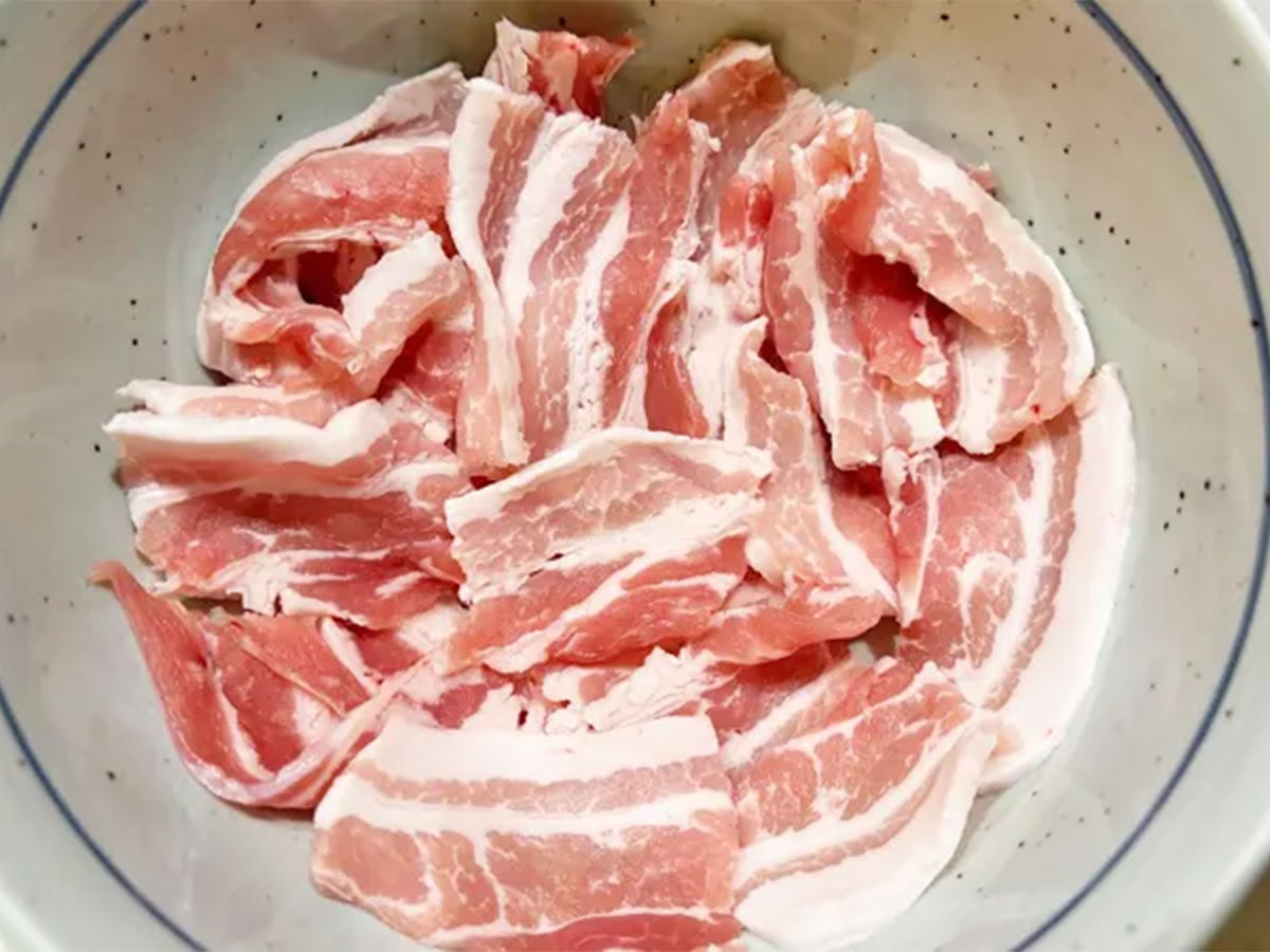 『簡単スンドゥブ』を作る写真（撮影：エニママ）