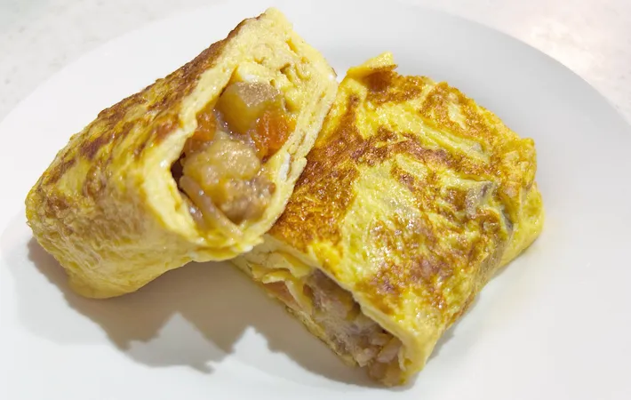 『肉じゃが入り玉子焼き』の完成写真（撮影：エニママ）