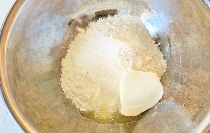 『ちぎりパン』を作る写真（撮影：エニママ）