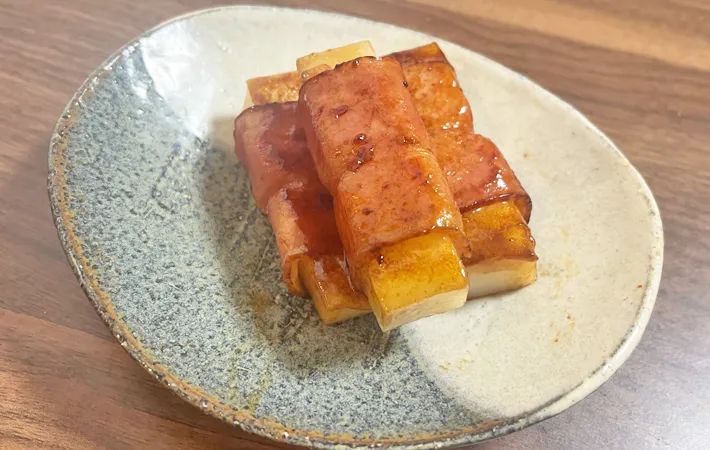 『餅ベーコン』の完成写真（撮影：エニママ）