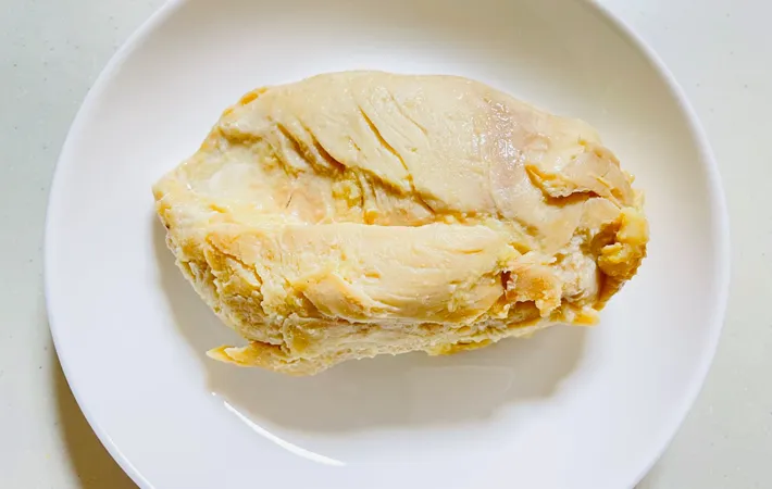 『ピーナッツバターでバンバンジー』を作る写真（撮影：エニママ）