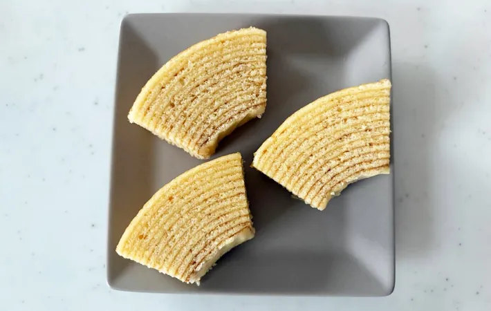 『6Pバウムクーヘン』を作る写真（撮影：エニママ）