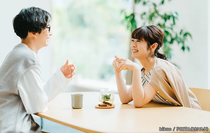会話する人の写真