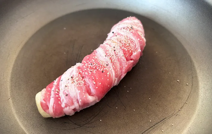 『バナナの肉巻き』を作る写真（撮影：エニママ）