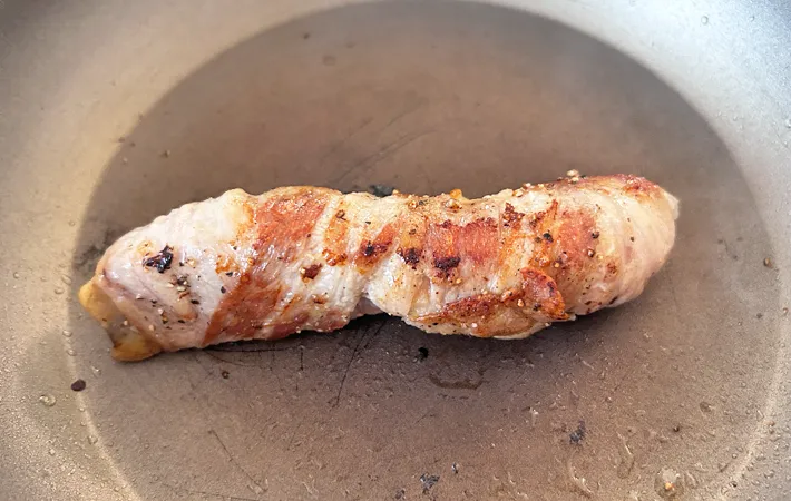 『バナナの肉巻き』を作る写真（撮影：エニママ）