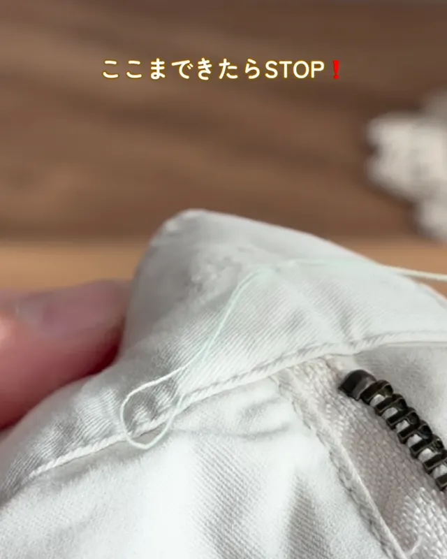 ゆら（yura_kurashi1）さんの投稿より、ボタンつけの写真