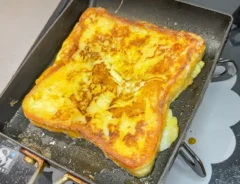 フレンチトーストを作る写真（撮影：キジカク）