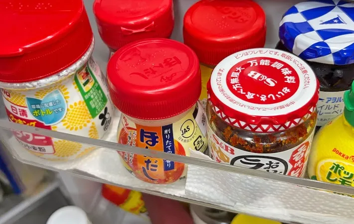『冷蔵庫のドアポケットにキッチンペーパーを敷いた』写真（撮影：キジカク）