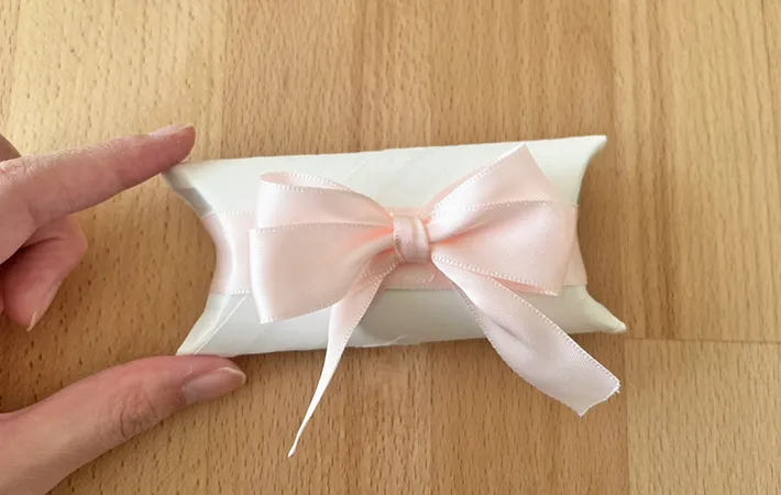 ギフトボックス作りの手順写真（撮影：grapeライフハック編集部）