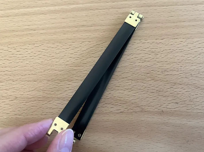 バネ口金具の写真（撮影：grapeライフハック編集部）