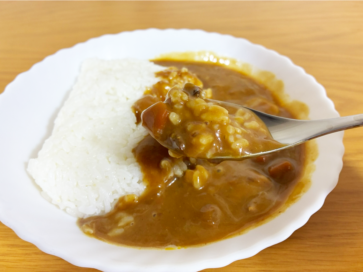 カレーの写真（撮影：grapeフード編集部）