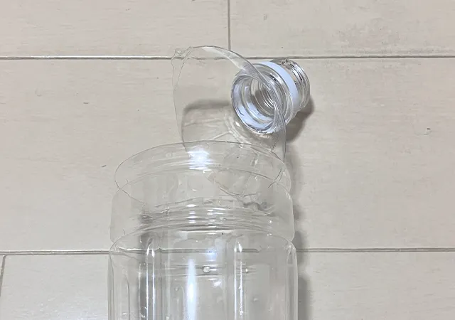 ペットボトルで作る小物入れ（撮影：grapeライフハック編集部）