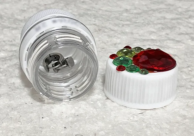 ペットボトルで作る小物入れ（撮影：grapeライフハック編集部）