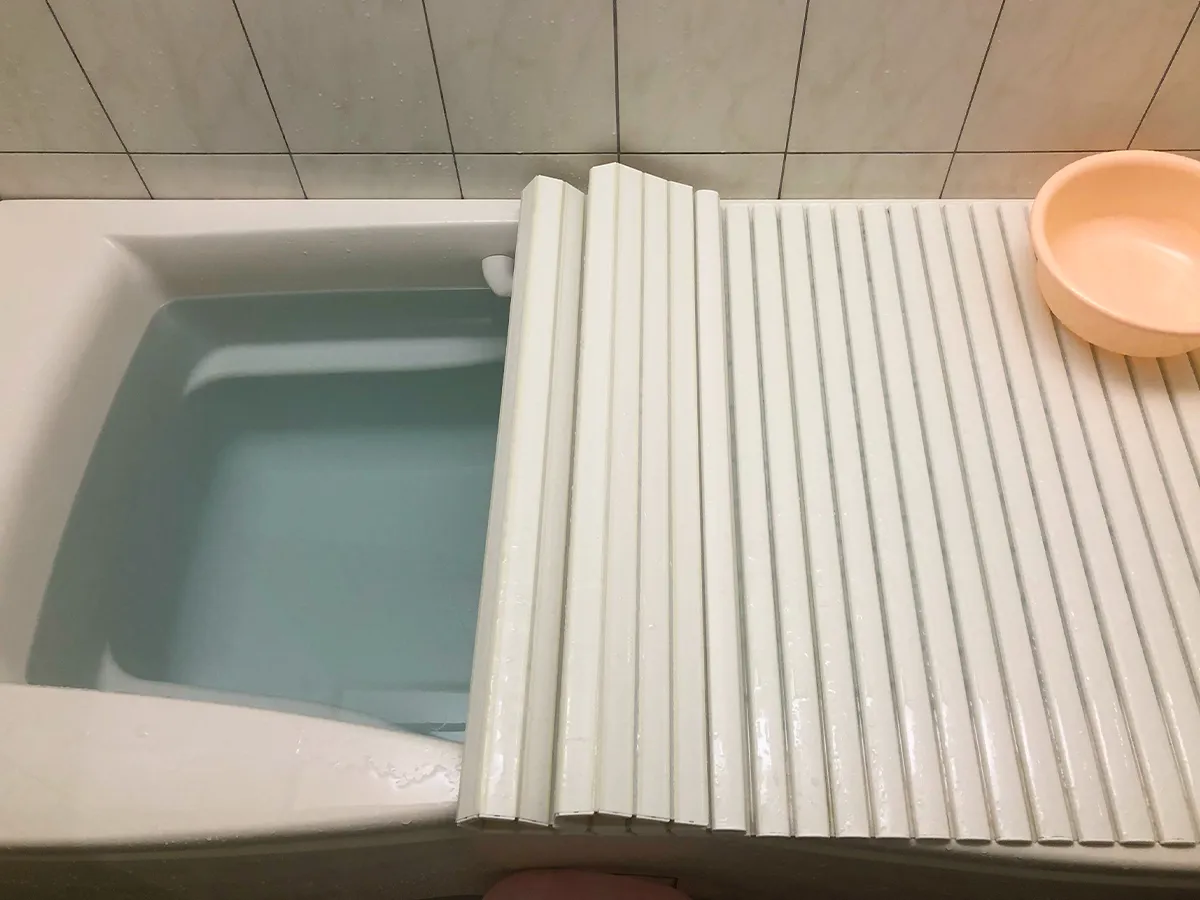 お風呂のフタの写真