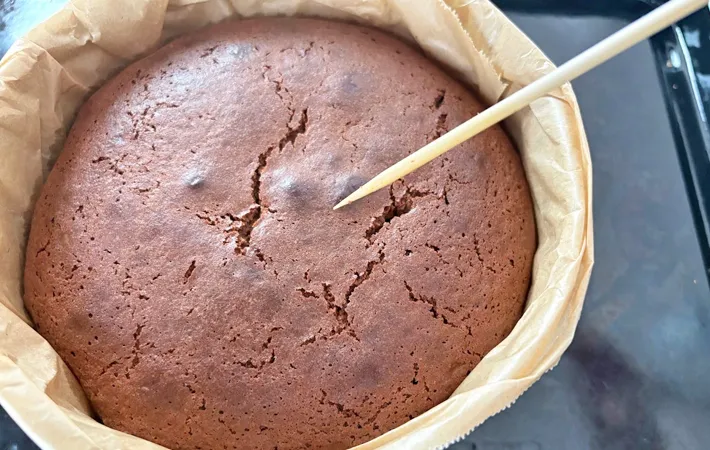 『材料3つのシェアガトーショコラ』の完成写真（撮影：エニママ）