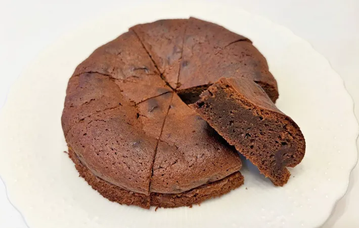 『材料3つのシェアガトーショコラ』の完成写真（撮影：エニママ）