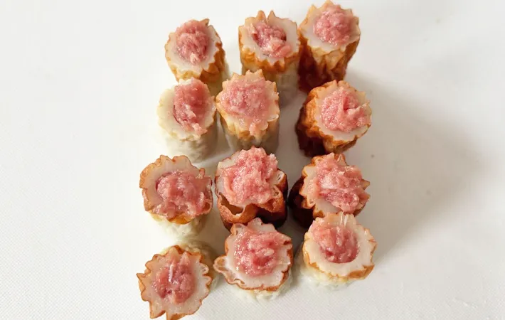 『ちくわシュウマイ』を作る写真（撮影：エニママ）