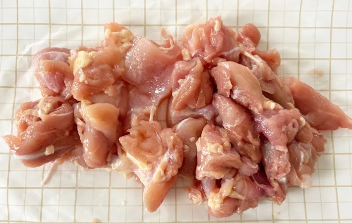 『身体ポカポカ鶏汁』を作る写真（撮影：エニママ）