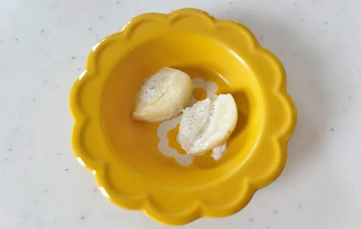 『ニンニクのゆでこぼし』をした写真（撮影：エニママ）