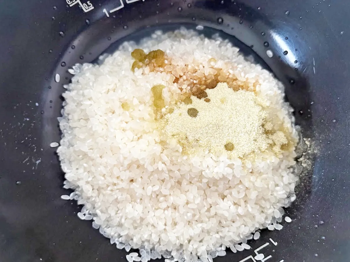 『茶飯』を作る写真(撮影:エニママ)