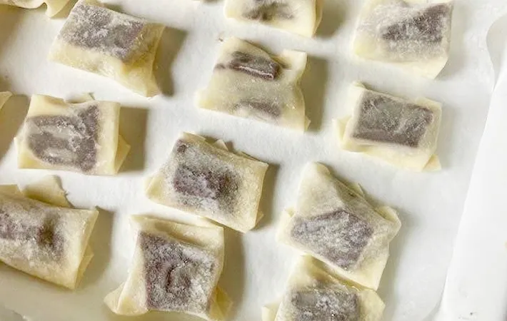 『チョコ包み焼き』を作る写真（撮影：エニママ）