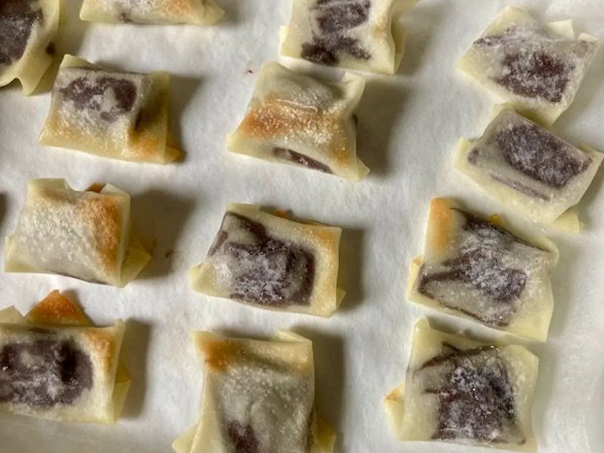 シューマイの皮とチョコの写真（撮影：エニママ）