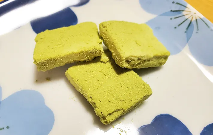 『“香る抹茶ラテ”の生チョコ』の完成写真（撮影：エニママ）