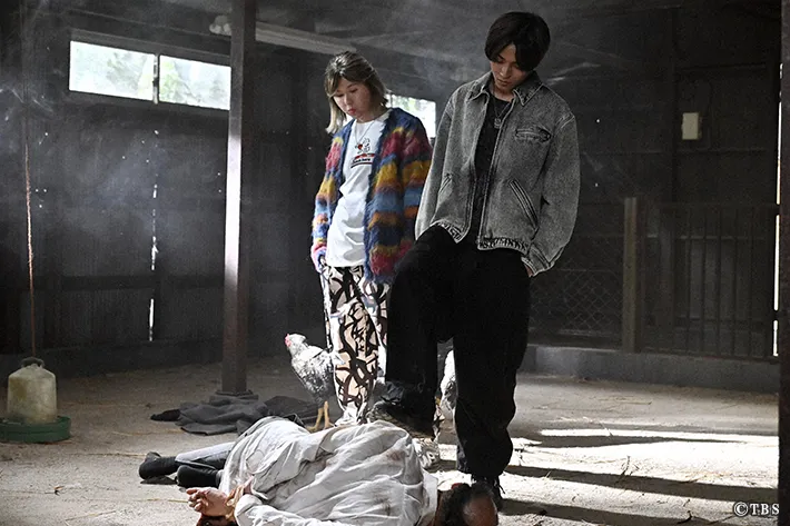 『リブート』に出演する永瀬廉さんが写る場面写真