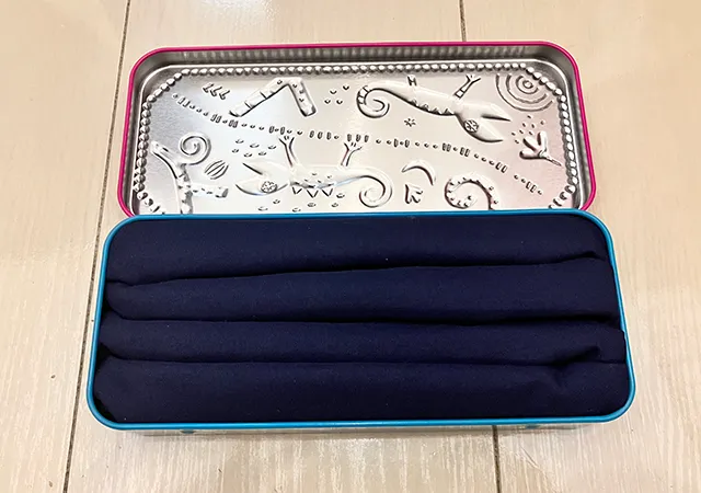 缶と布（撮影：grapeライフハック編集部）