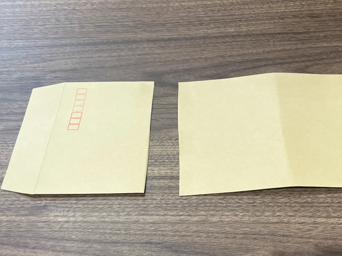 茶封筒の写真（撮影：grapeライフハック編集部）