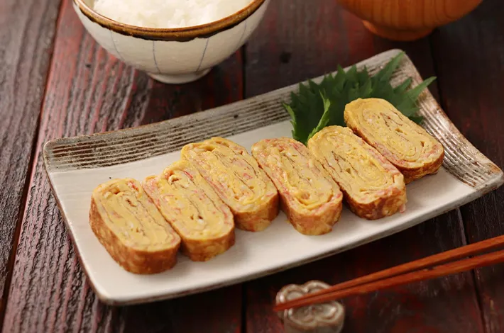 『ふわふわ甘いカニかま玉子焼き』の写真