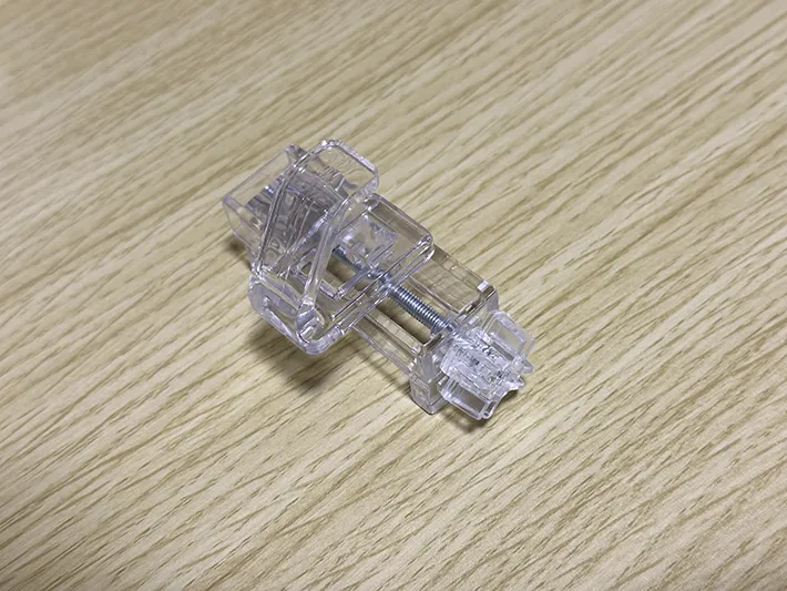 浴室前にタオル掛けを作る方法の画像（撮影：grapeライフハック編集部）