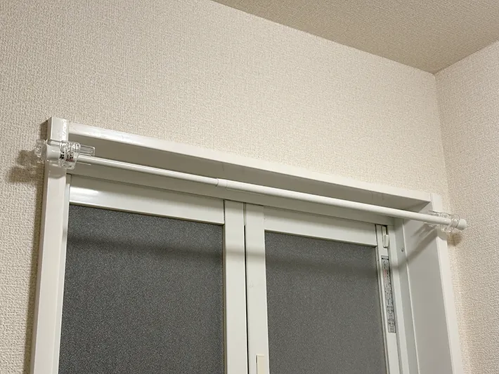 浴室前にタオル掛けを作る方法の画像（撮影：grapeライフハック編集部）