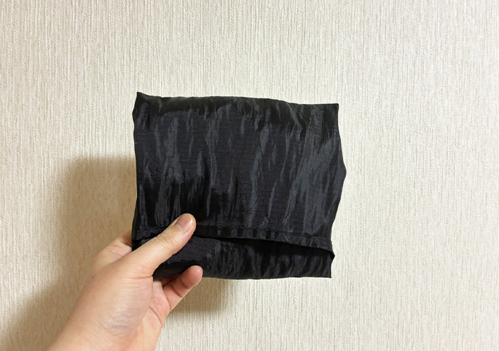 エコバッグのたたみ方（撮影：grapeライフハック編集部）