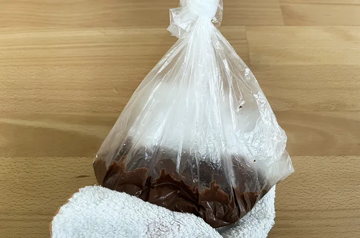 湯煎したチョコレートの写真（撮影：grapeフード編集部）