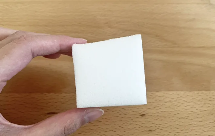 メラミンスポンジの写真（撮影：grapeライフハック編集部）