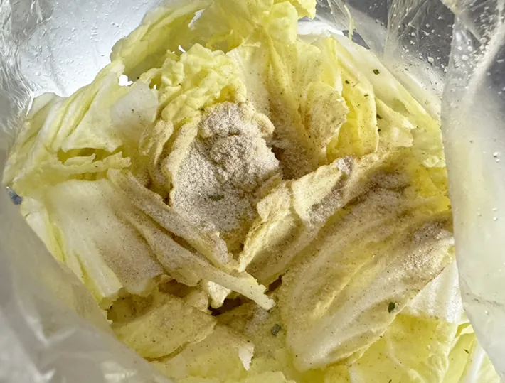 うどんスープで作る白菜の浅漬け（撮影：grapeフード編集部）