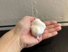 整髪料の写真(画像提供:岡田充)