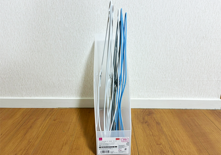 ファイルスタンドの収納活用の事例（撮影：grapeライフハック編集部）