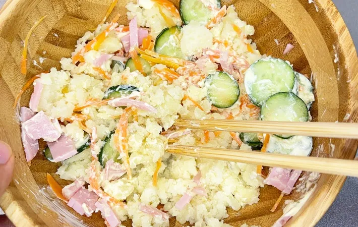 『ポテサラのハム巻きサラダ』のポテトサラダの写真（撮影：キジカク）