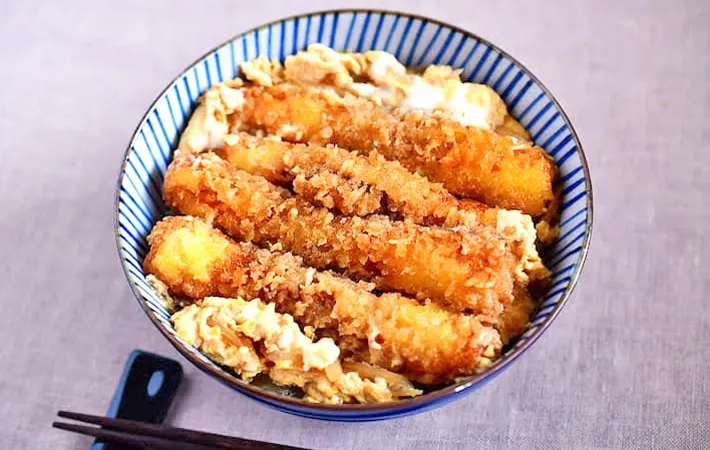 『ちくわカツ丼』の完成写真（撮影：小泉明代）