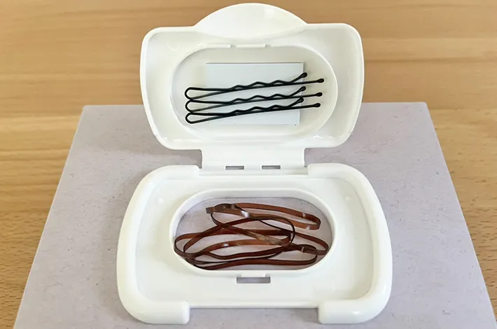 ウェットシートの蓋を貼った箱の写真（撮影：grapeライフハック編集部）