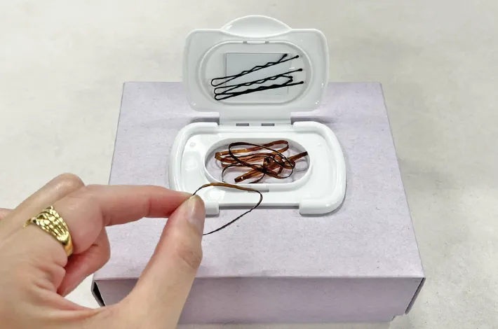 ウェットシートの蓋を貼った箱の写真（撮影：grapeライフハック編集部）