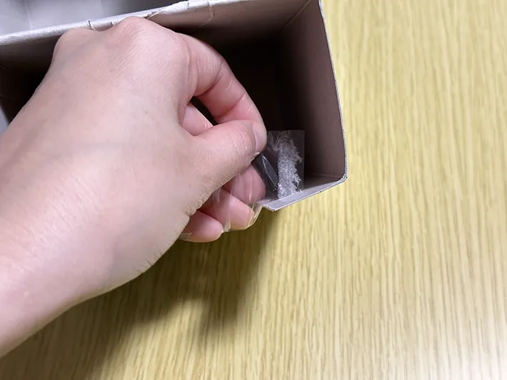 ティッシュの空箱をレターラックにする活用法の画像（撮影：grapeライフハック編集部）