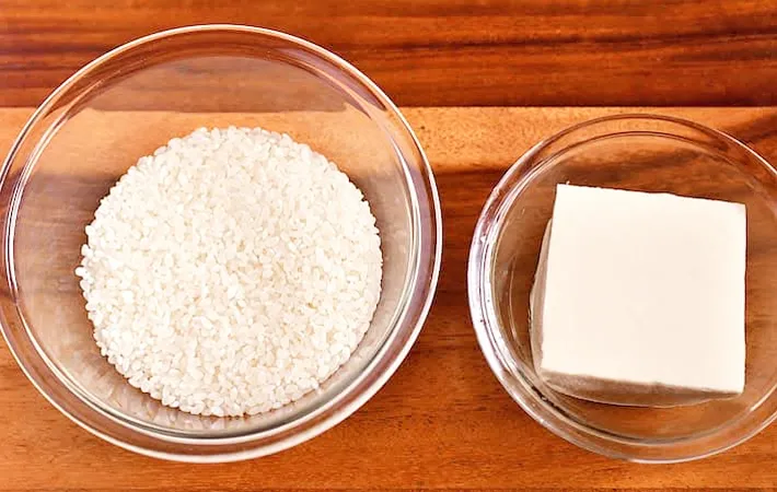 『豆腐のかさましご飯』の材料写真（撮影：小泉明代）