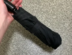 折り畳み傘の写真（撮影：grapeライフハック編集部）